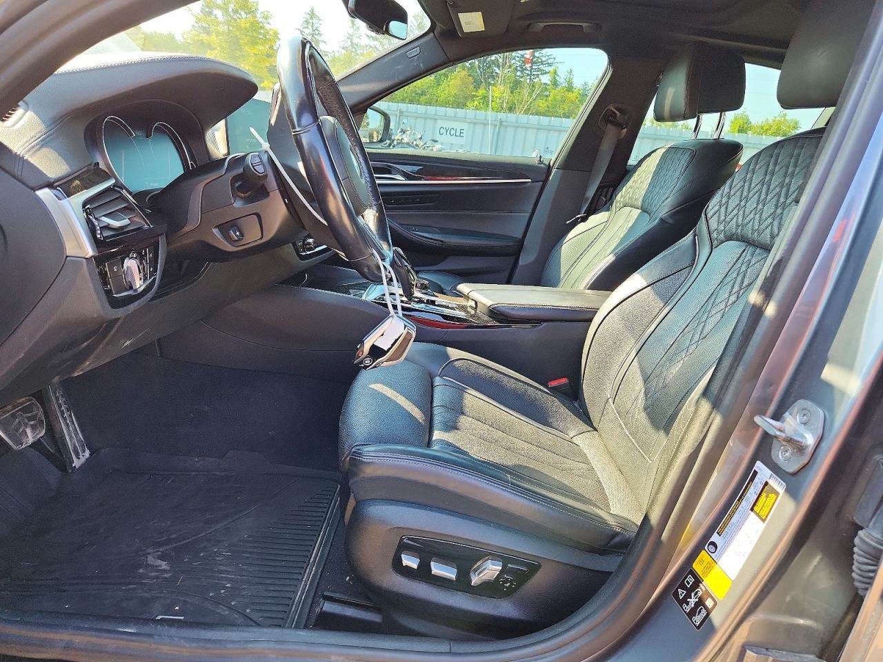 2017 BMW Seria 5 540i - zdjęcie 7