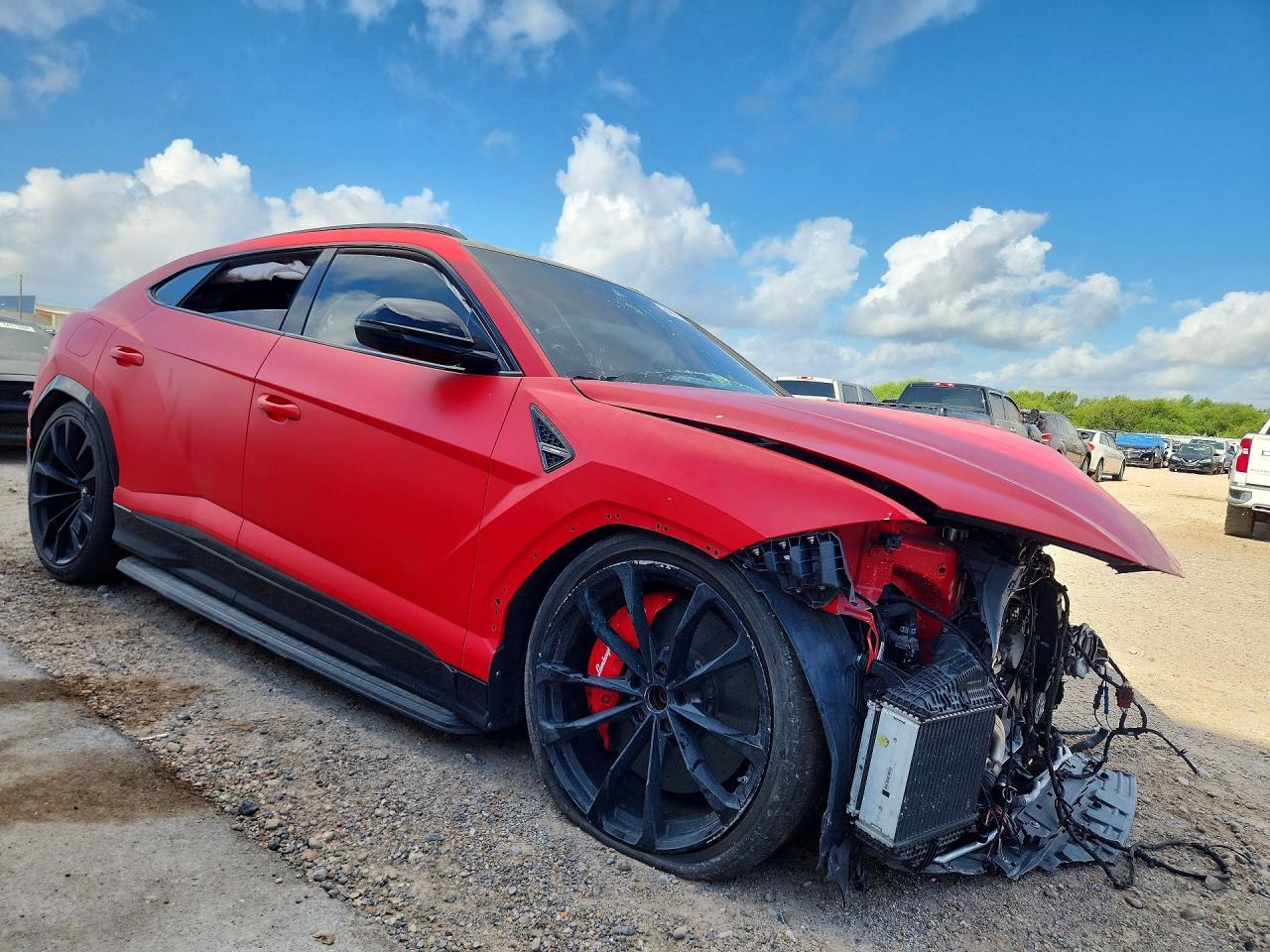 2019 Lamborghini Urus - zdjęcie 4