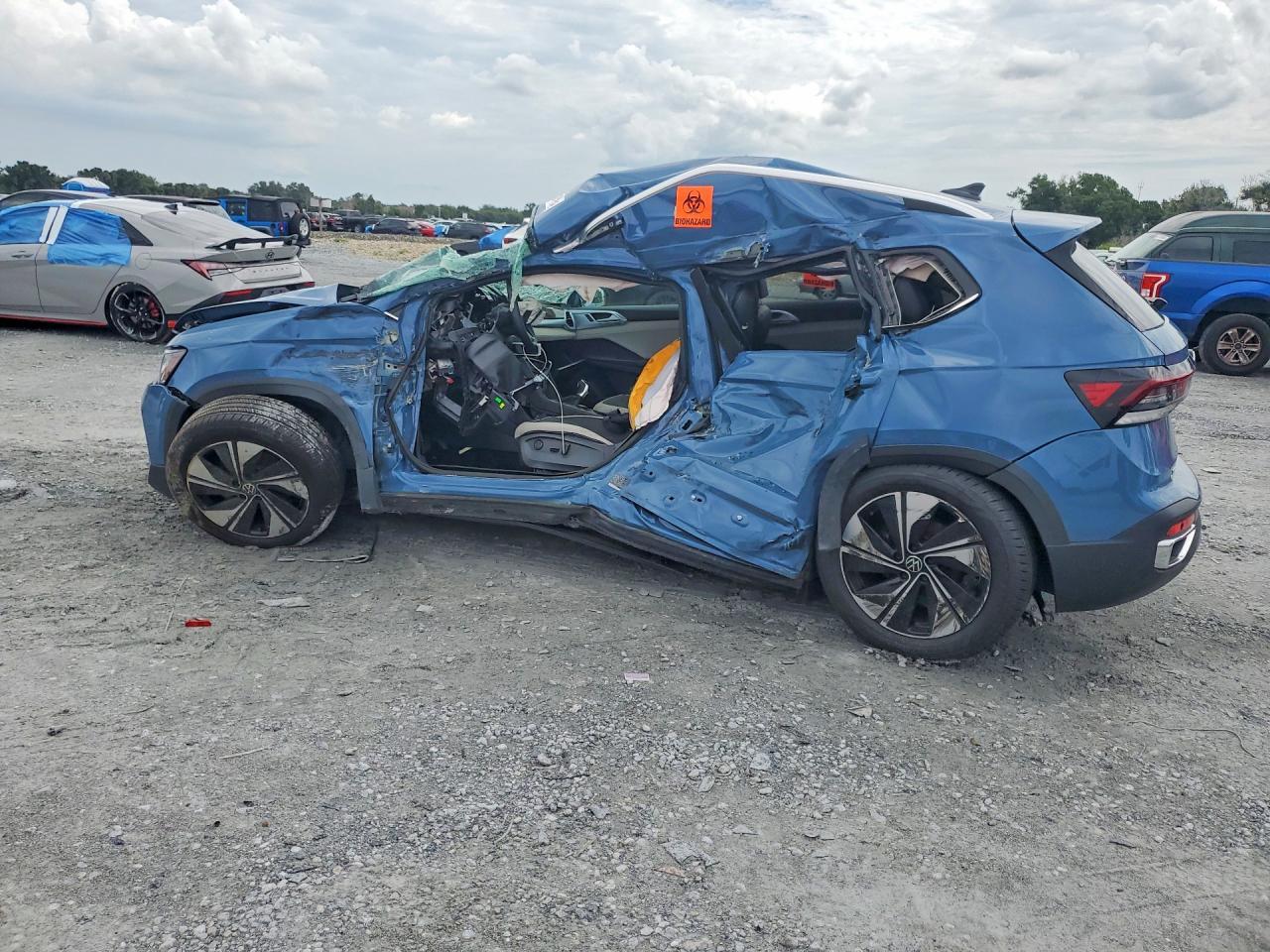 2026 Volkswagen Taos Se - zdjęcie 2
