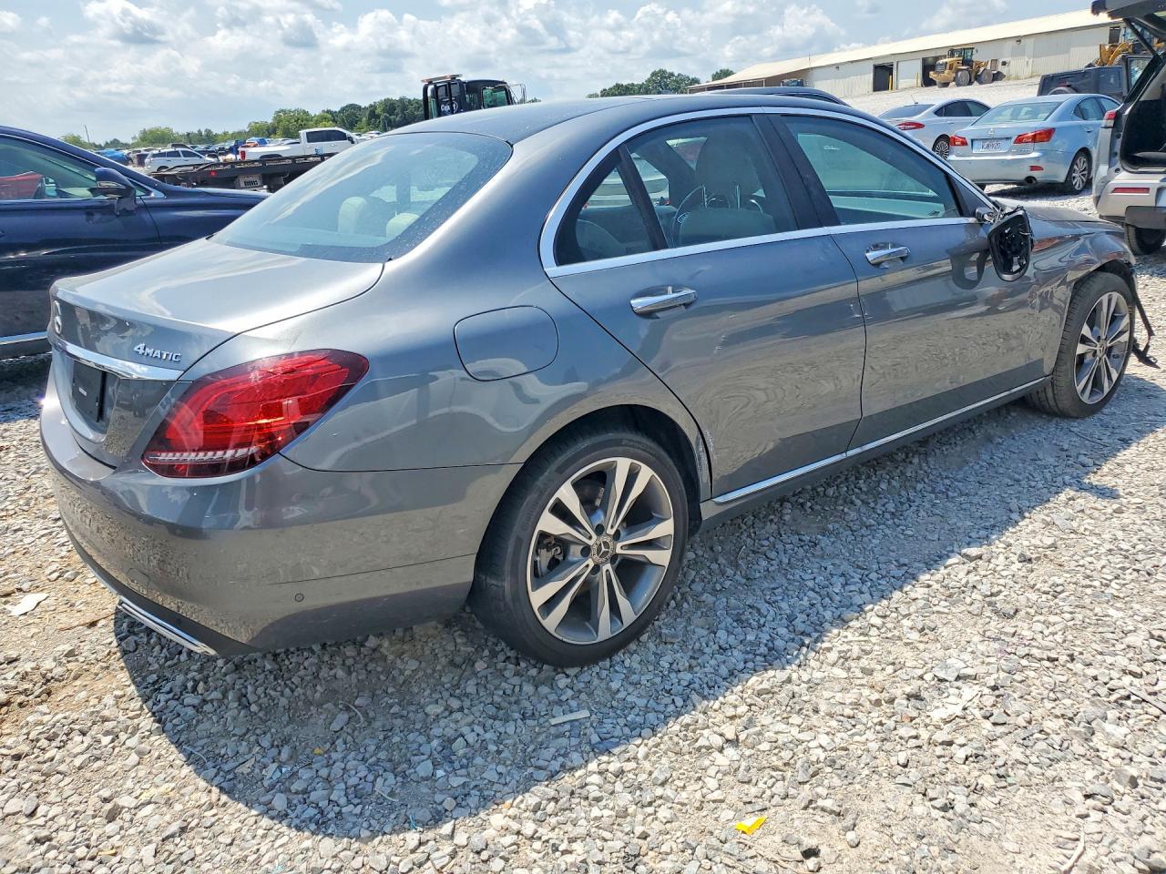 2021 Mercedes-Benz C 300 4Matic - zdjęcie 3