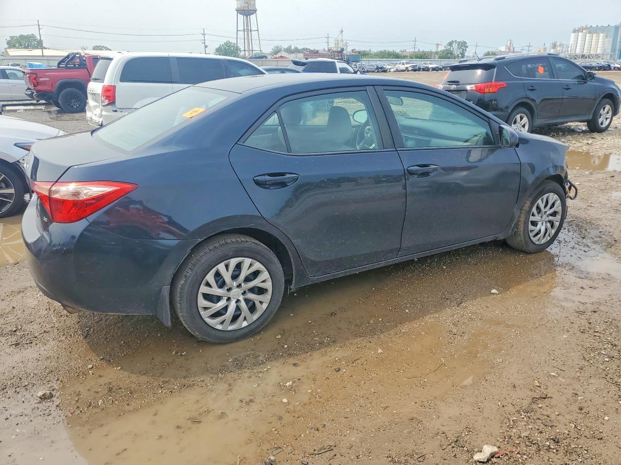 2017 Toyota Corolla Le - zdjęcie 3