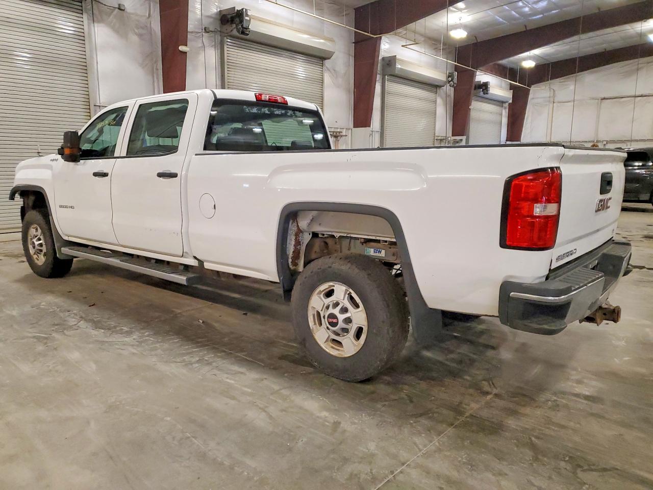 2018 GMC Sierra K2500 Heavy Duty - zdjęcie 2