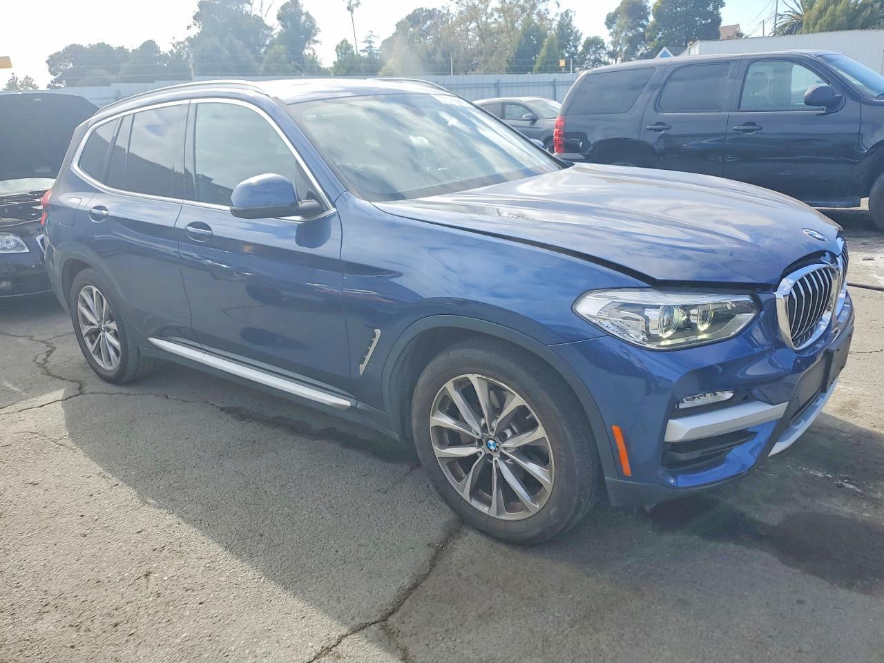 2018 BMW X3 xDrive30I - zdjęcie 4