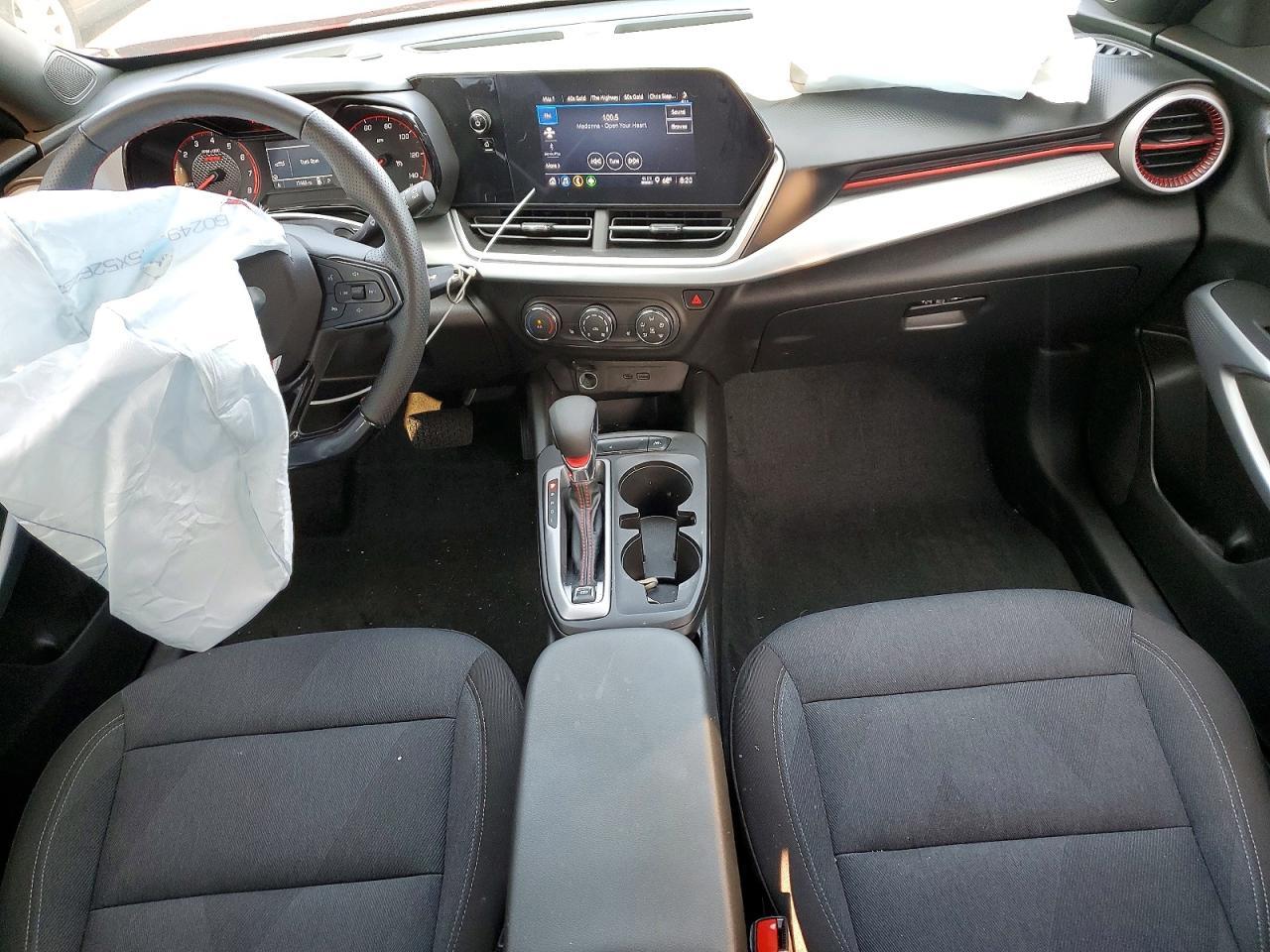2024 Chevrolet Trax 1Rs - zdjęcie 8
