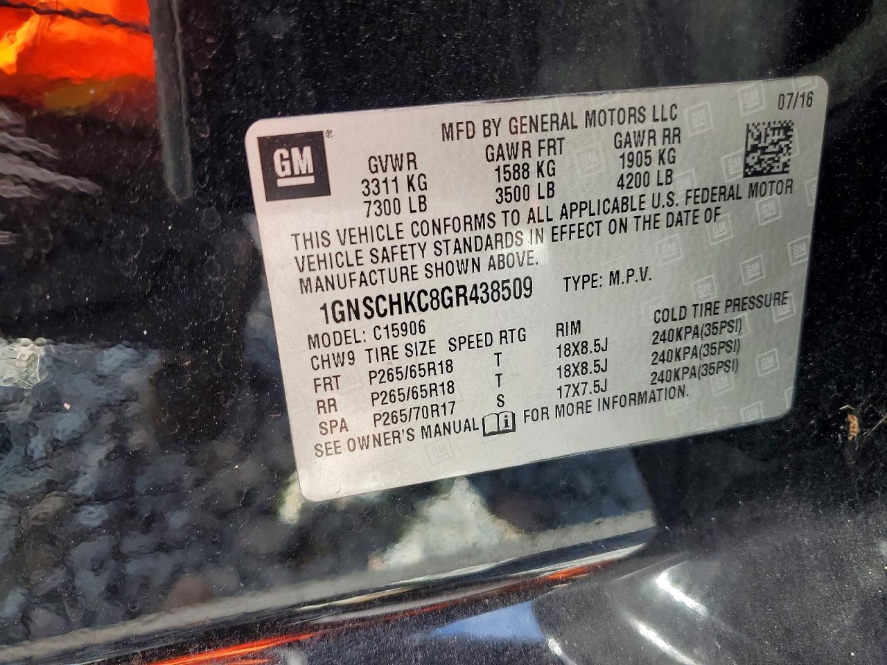 2016 Chevrolet Suburban C1500 Lt - zdjęcie 13