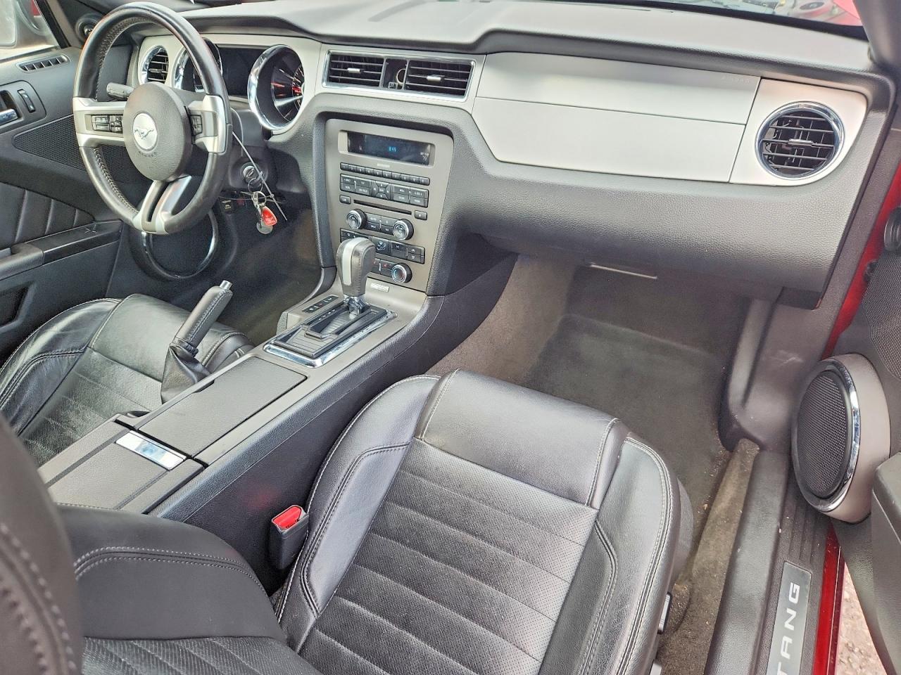 2014 Ford Mustang - zdjęcie 8