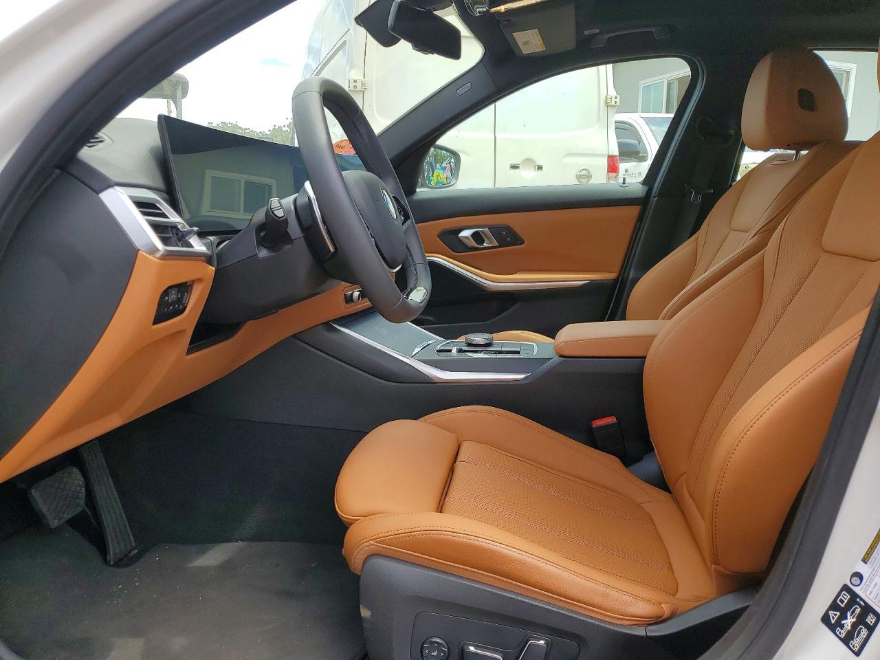2026 BMW Seria 3 330i - zdjęcie 7
