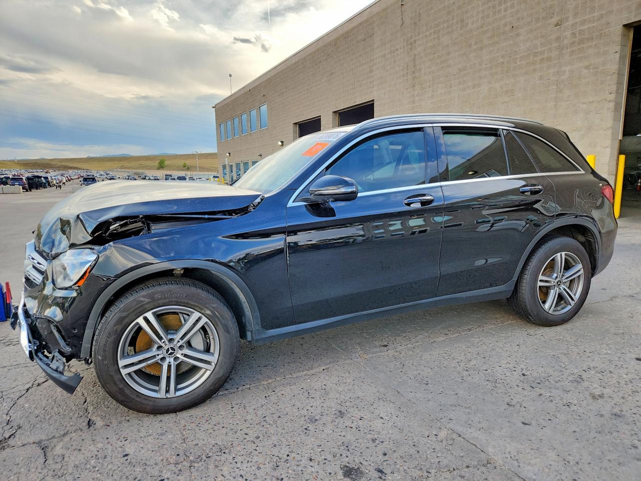 2022 Mercedes-Benz Glc 300 4Matic - zdjęcie główne