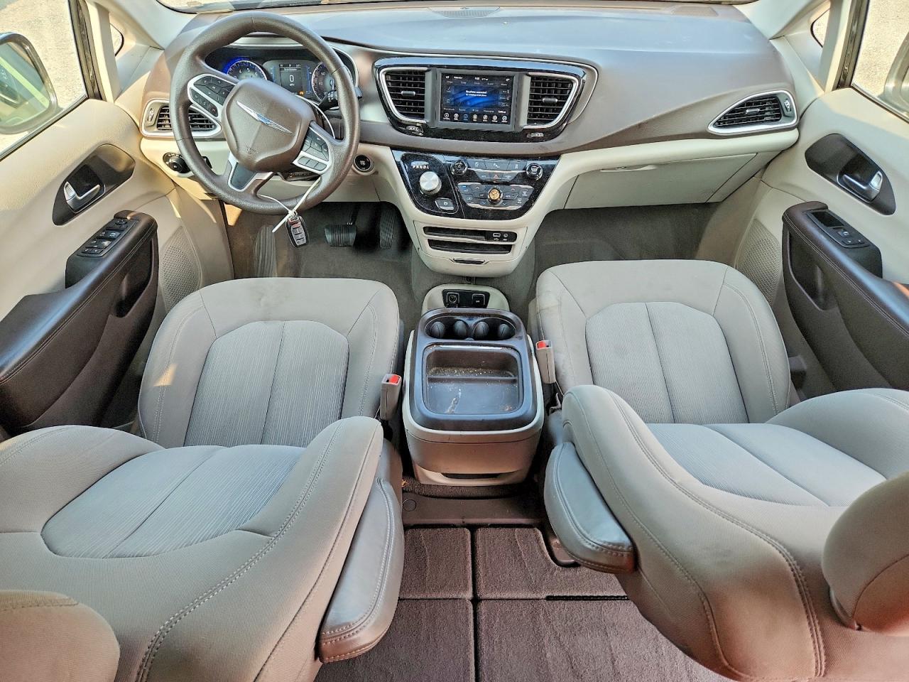 2019 Chrysler Pacifica Touring Plus - zdjęcie 8