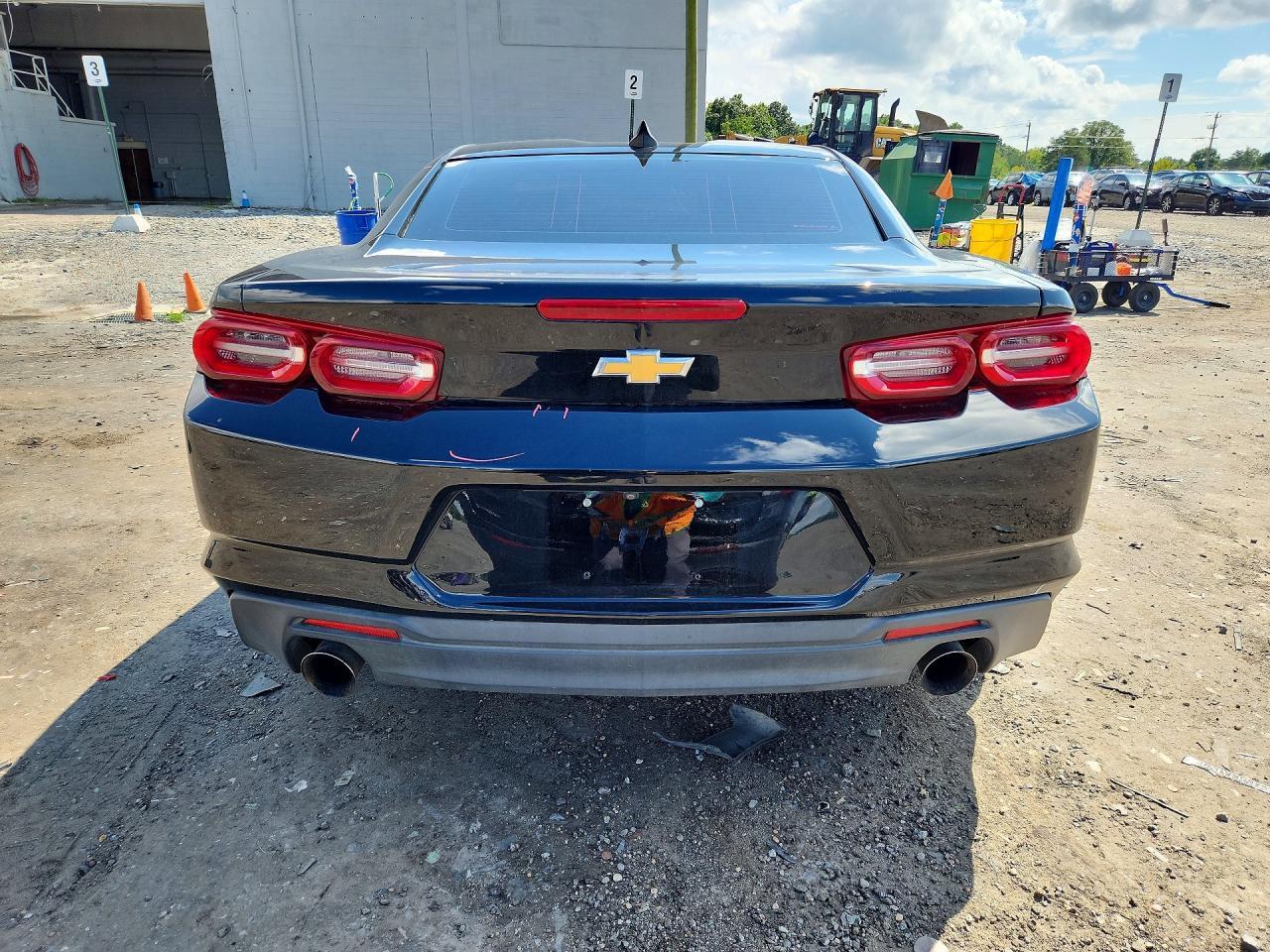 2022 Chevrolet Camaro Ls - zdjęcie 6