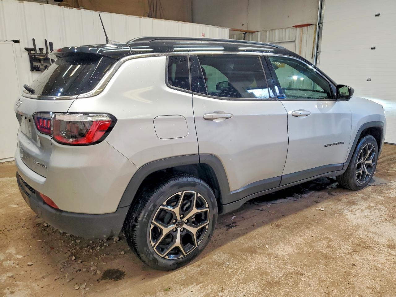 2025 Jeep Compass Limited - zdjęcie 3