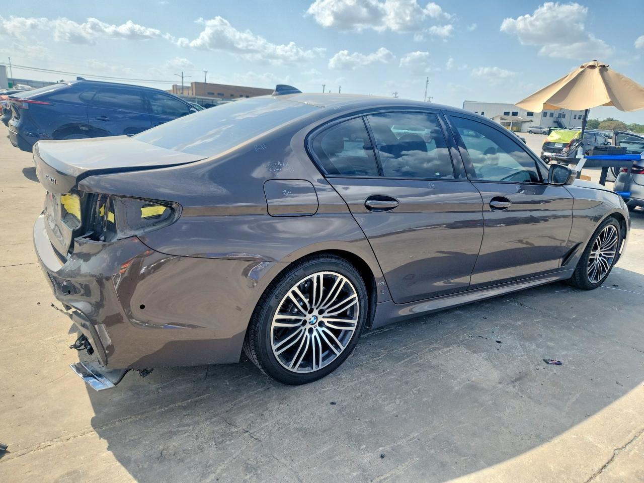 2020 BMW Seria 5 540i - zdjęcie 3