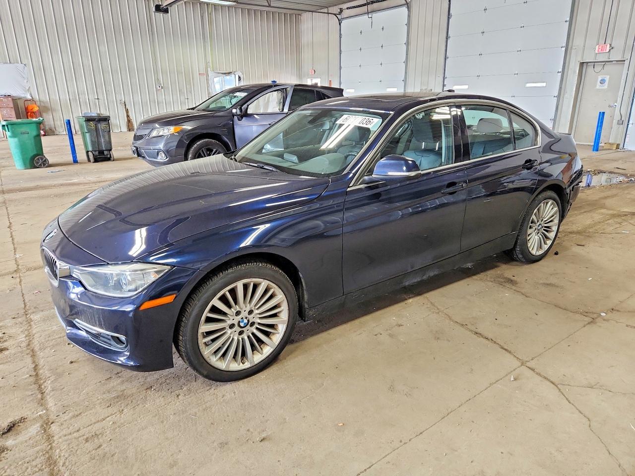 2015 BMW Seria 3 335i - zdjęcie główne