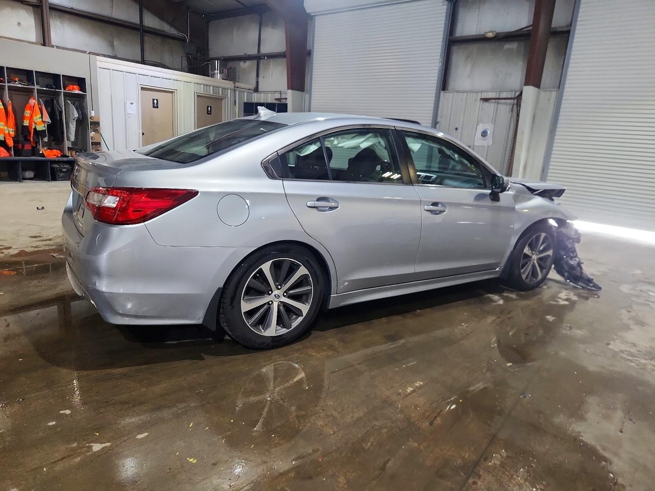 2017 Subaru Legacy 2.5I Limited - zdjęcie 3