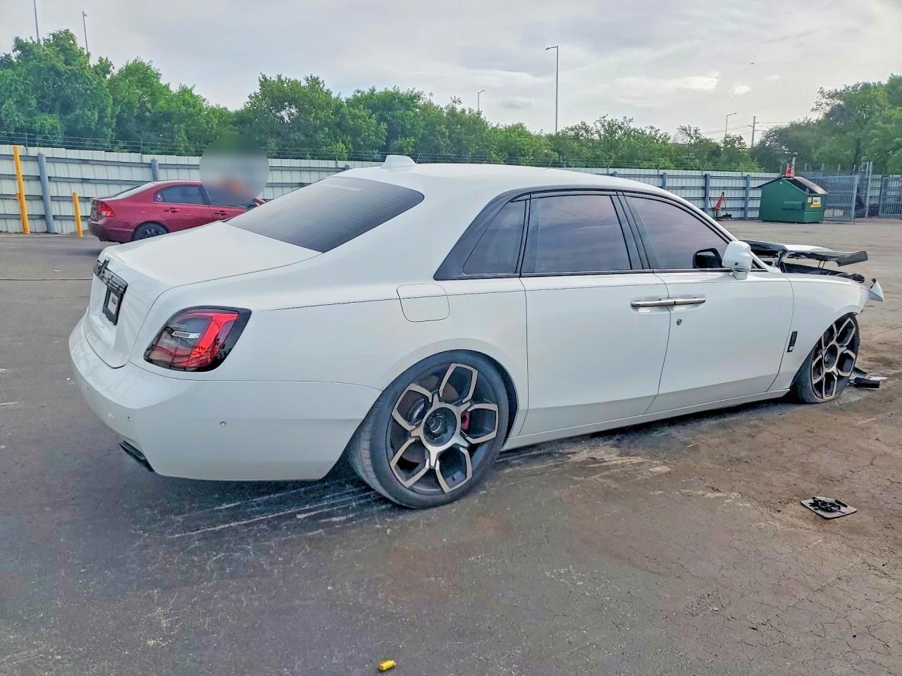 2022 Rolls-Royce Ghost Black Badge - zdjęcie 3