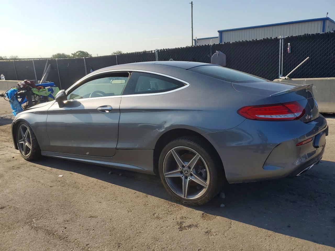 2018 Mercedes-Benz C 300 - zdjęcie 2