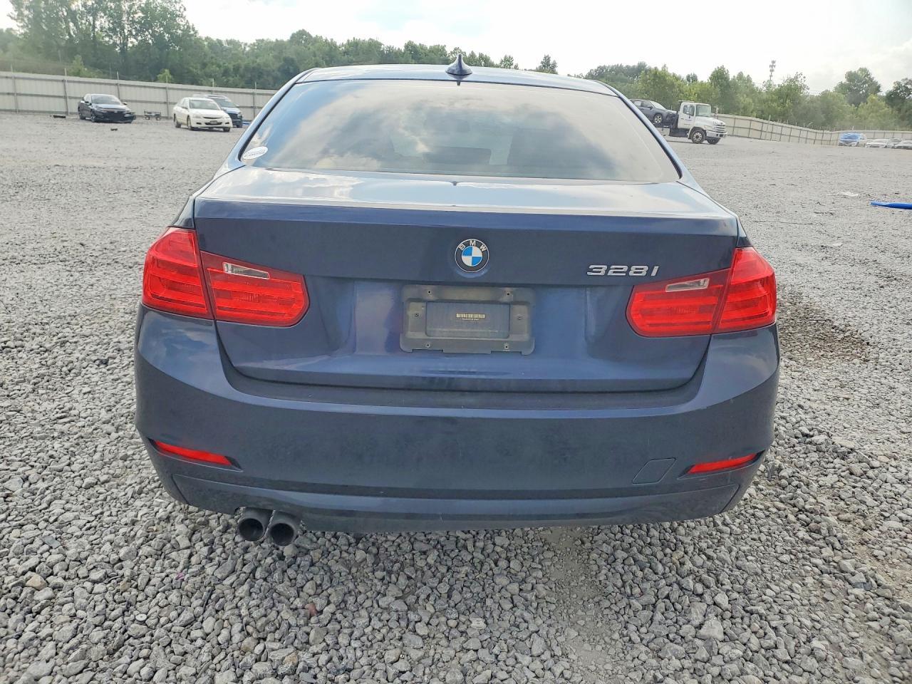 2013 BMW 328 I - zdjęcie 6