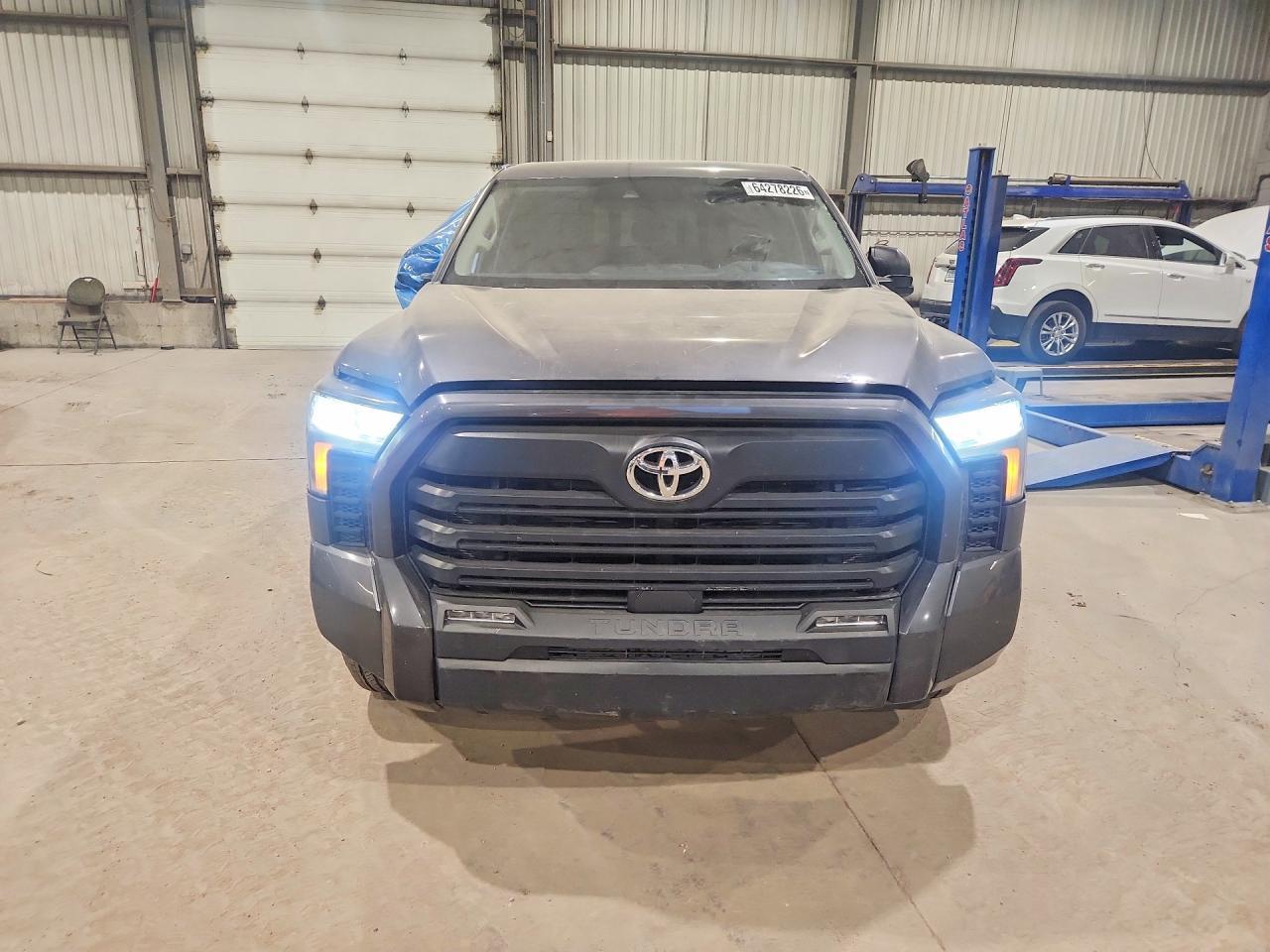 2024 Toyota Tundra Sr5 - zdjęcie 5