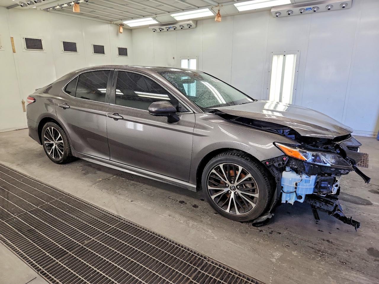 2020 Toyota Camry Se - zdjęcie 4