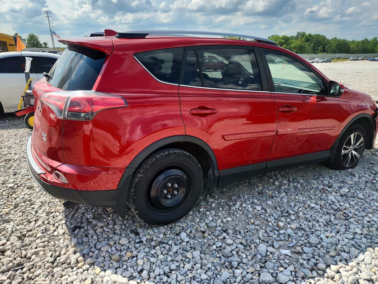 2017 Toyota Rav4 Xle - zdjęcie 3