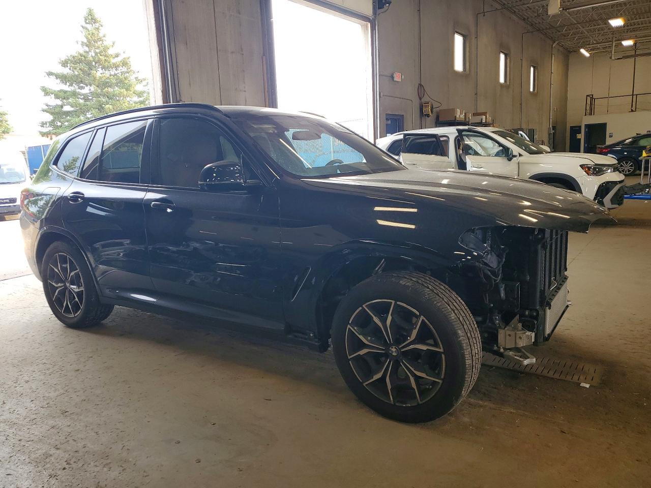 2024 BMW X3 xDrive30I - zdjęcie 4