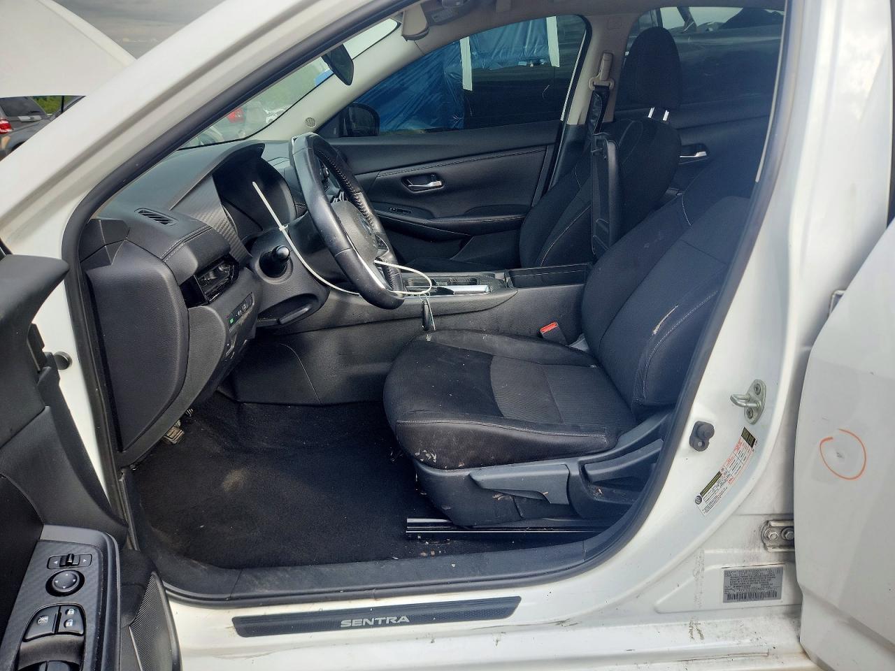 2020 Nissan Sentra Sv - zdjęcie 7