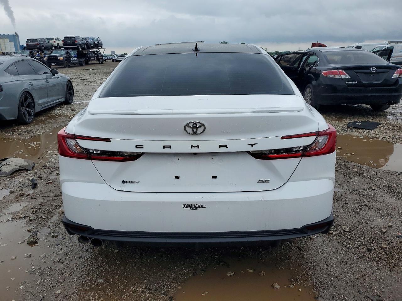 2025 Toyota Camry Se - zdjęcie 6