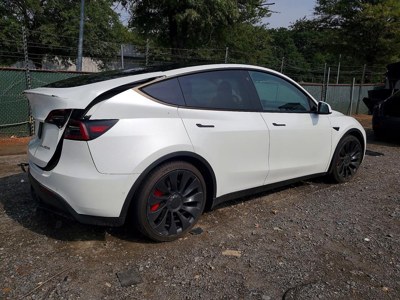 2022 Tesla Model Y - zdjęcie 3