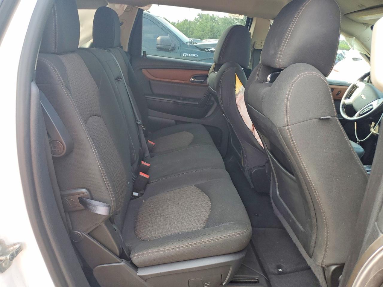 2016 Chevrolet Traverse Lt - zdjęcie 11