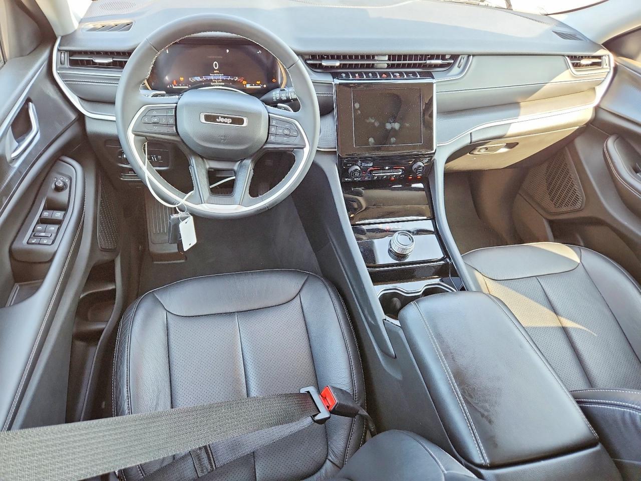 2023 Jeep Grand Cherokee Laredo - zdjęcie 8