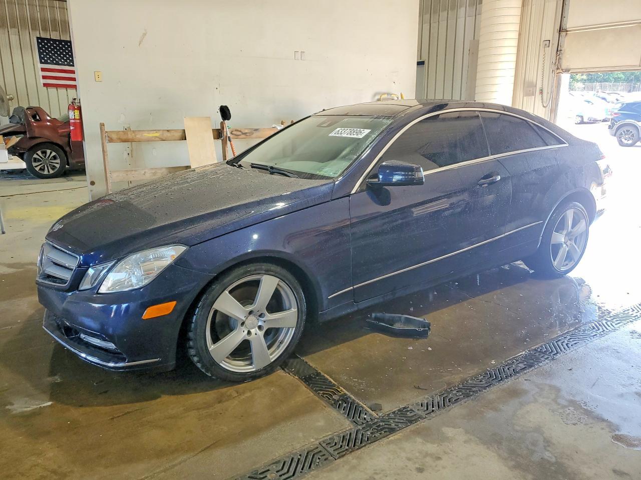 2013 Mercedes-Benz E 350 4Matic - zdjęcie główne