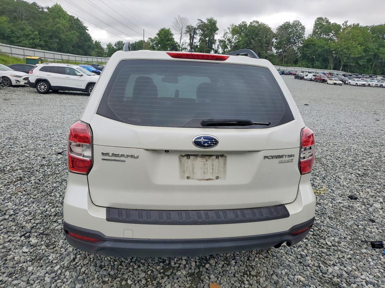 2015 Subaru Forester 2.5I - zdjęcie 6