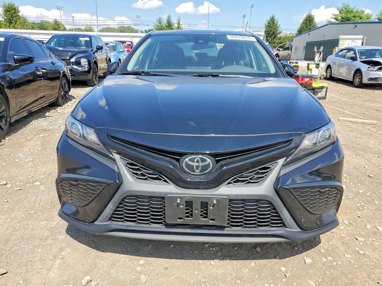 2021 Toyota Camry Se - zdjęcie 5