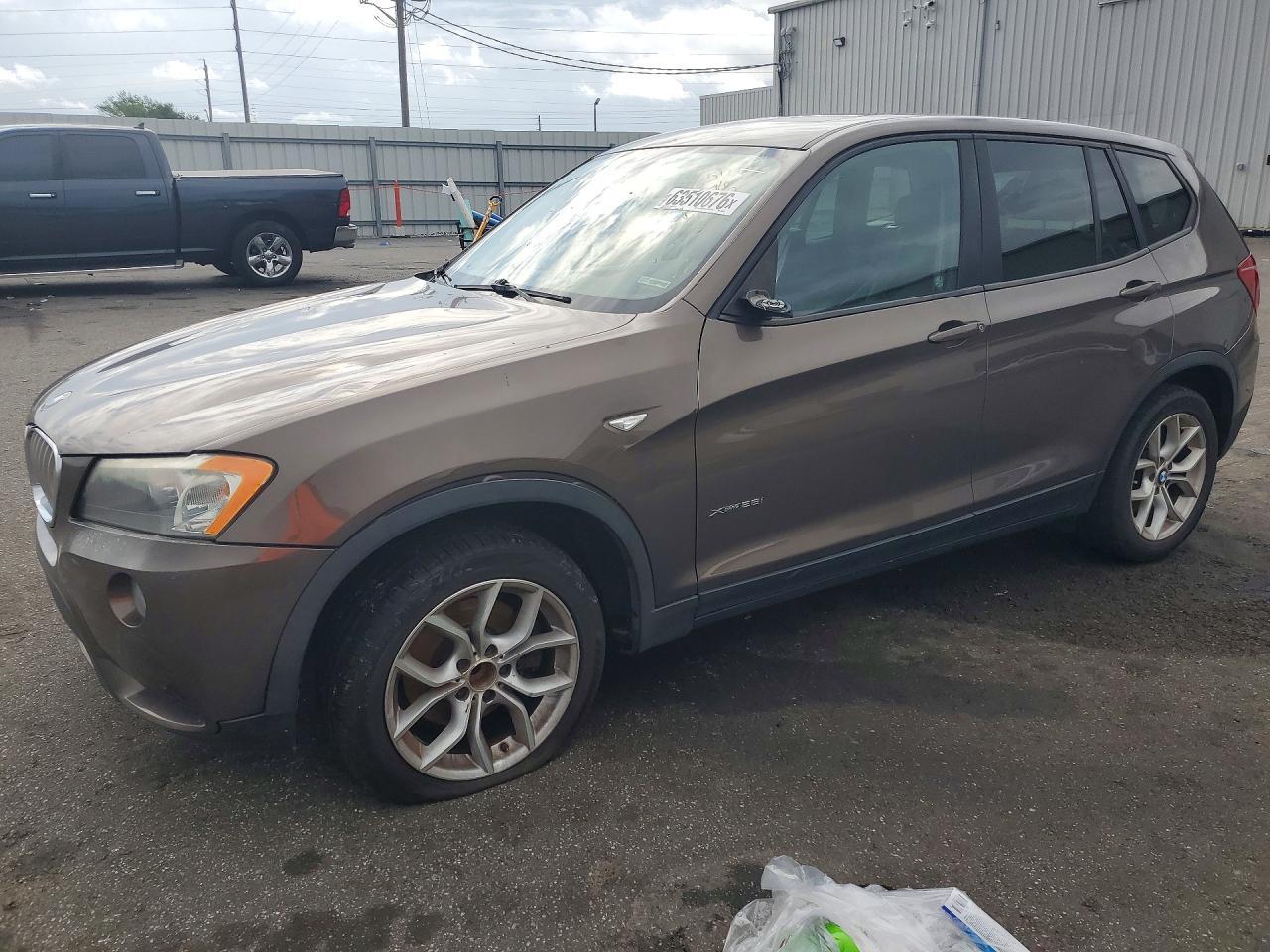 2013 BMW X3 xDrive28I - zdjęcie główne