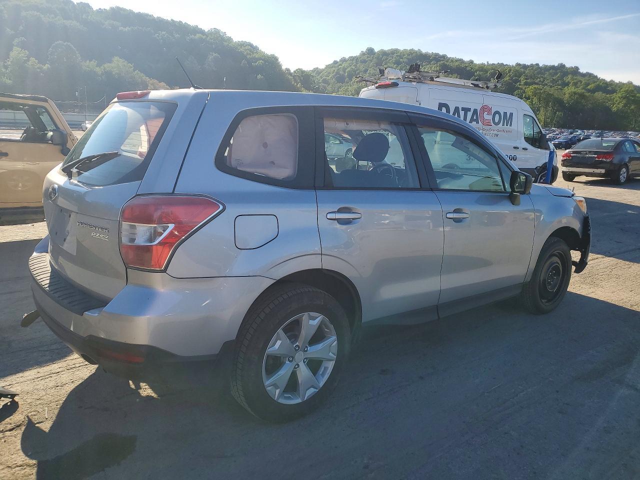 2014 Subaru Forester 2.5I - zdjęcie 3