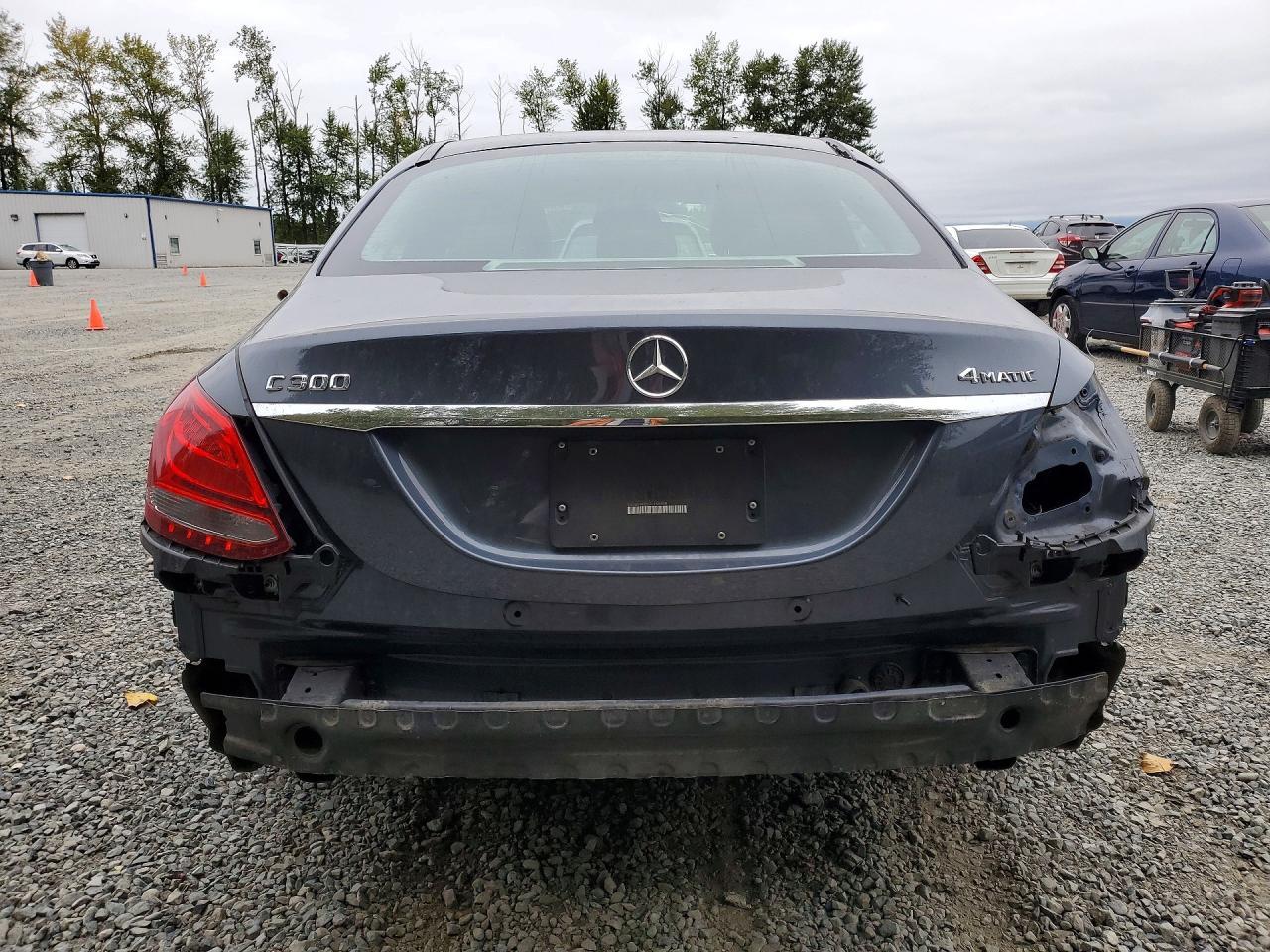 2016 Mercedes-Benz C 300 4Matic - zdjęcie 6