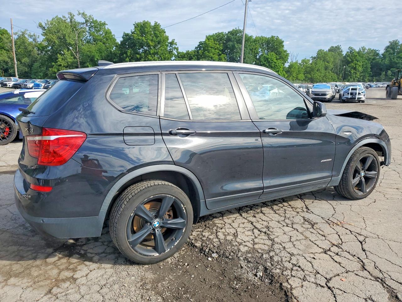2017 BMW X3 xDrive28I - zdjęcie 3