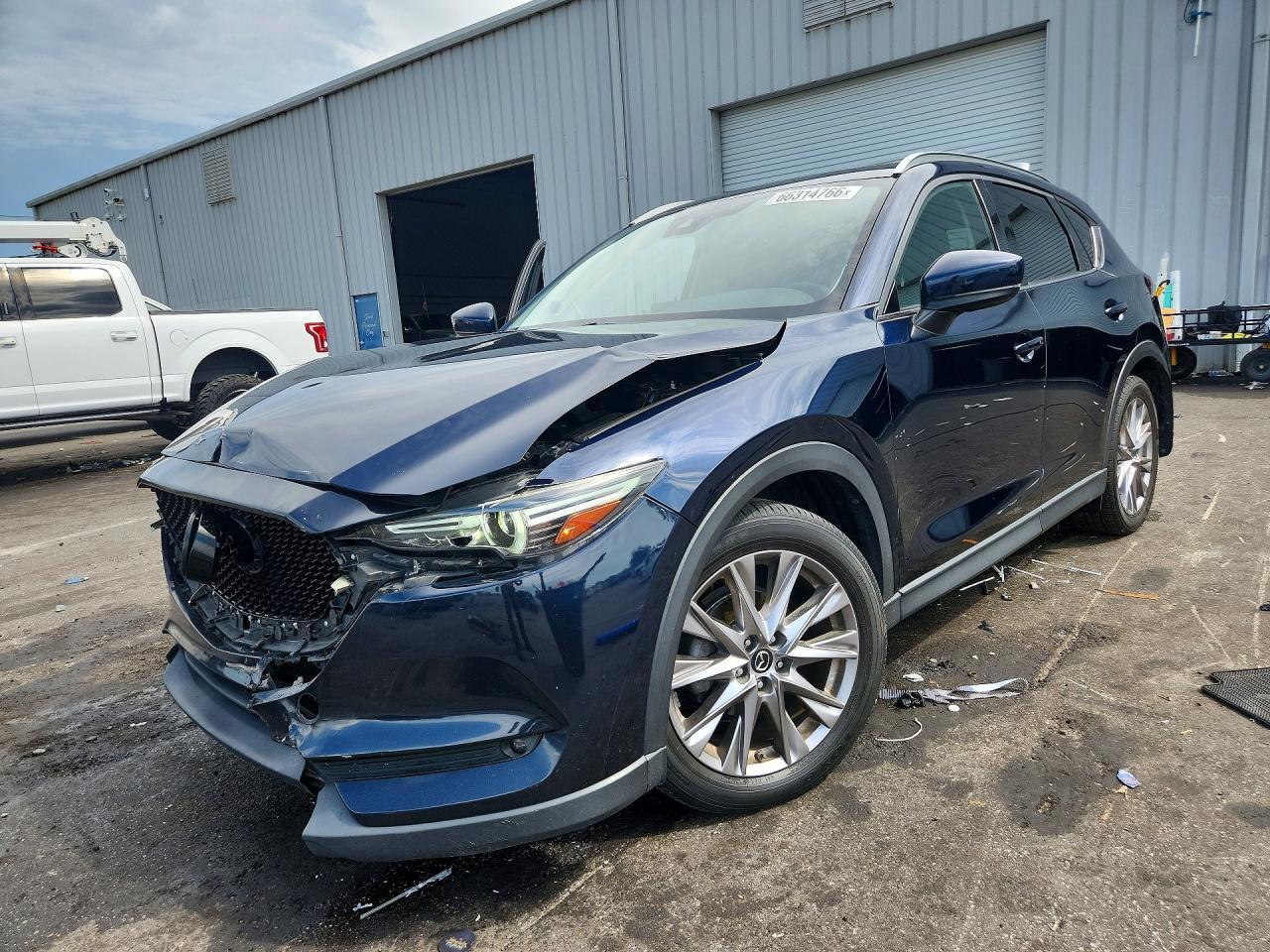 2019 Mazda Cx-5 Grand Touring - zdjęcie główne