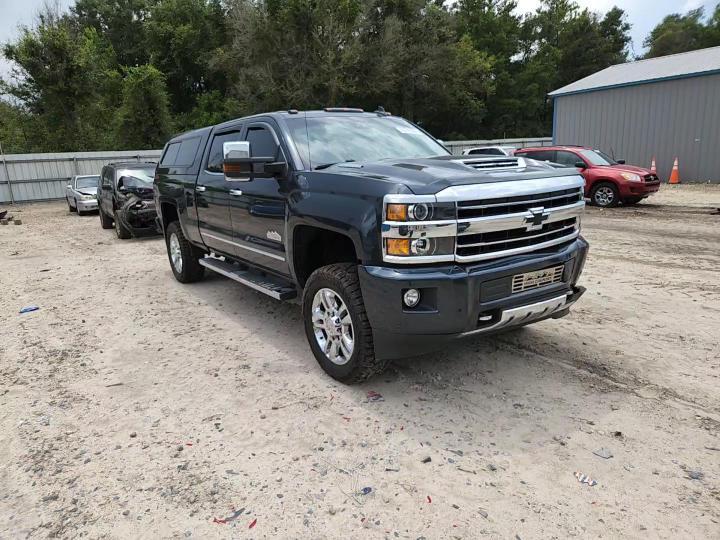 2019 Chevrolet Silverado K2500 High Country - zdjęcie 13
