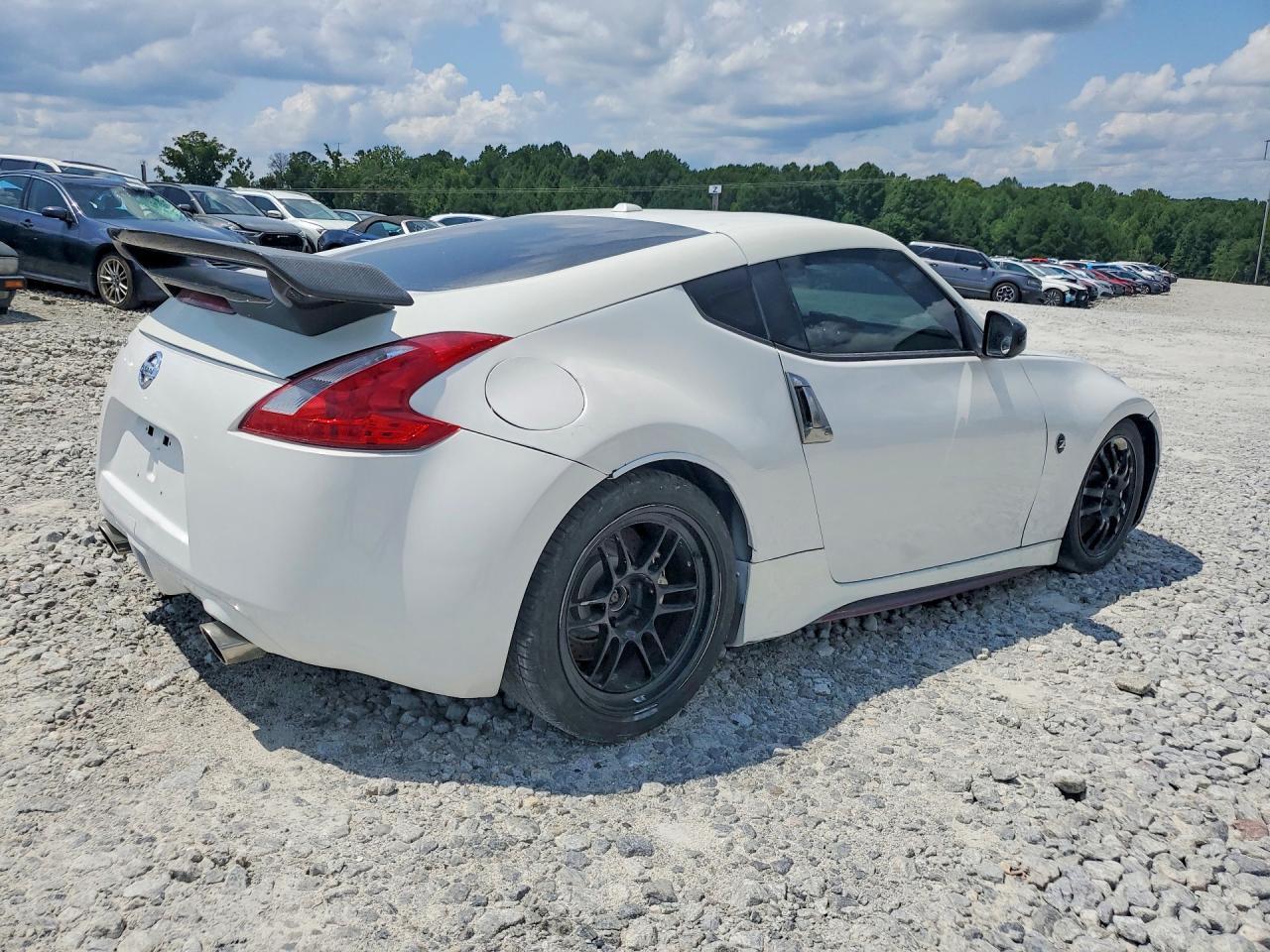 2018 Nissan 370Z Nismo - zdjęcie 3
