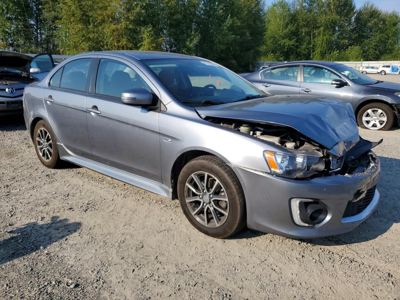 2016 Mitsubishi Lancer Es - zdjęcie 4