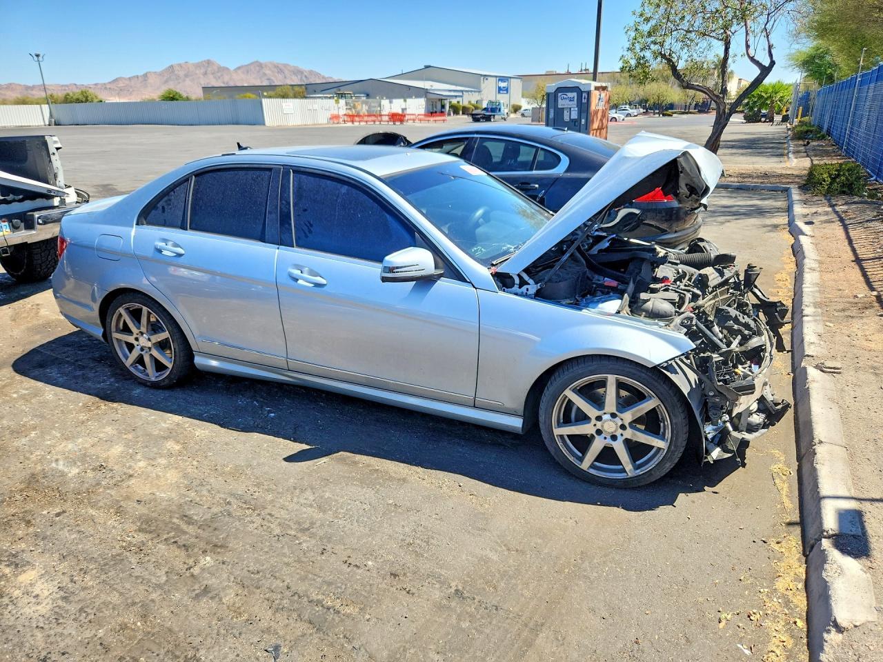2013 Mercedes-Benz C 250 - zdjęcie 4