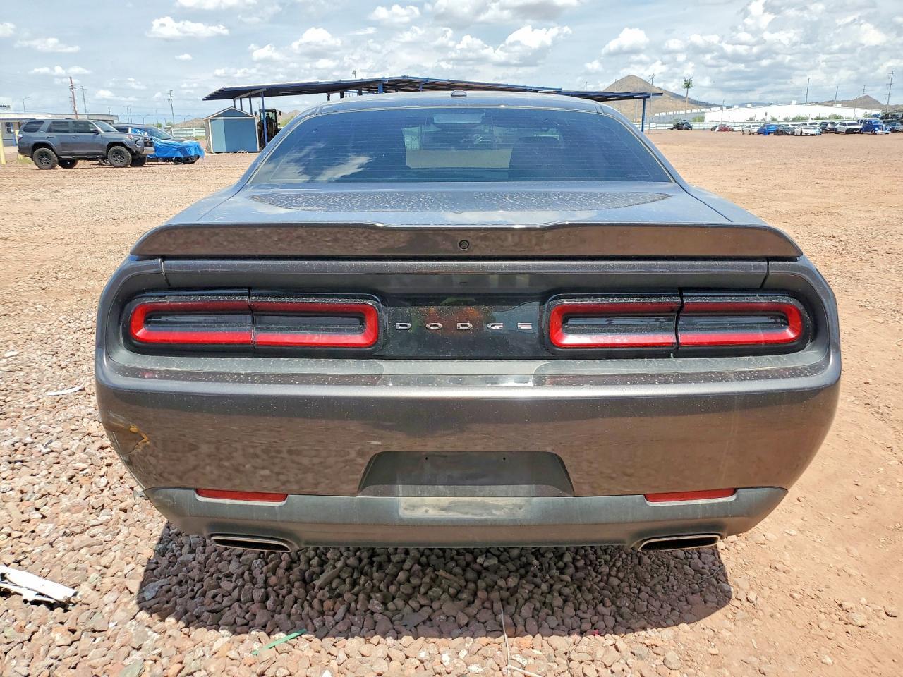 2022 Dodge Challenger Sxt - zdjęcie 6