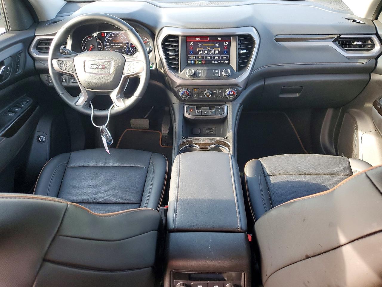 2023 GMC Acadia At4 - zdjęcie 8