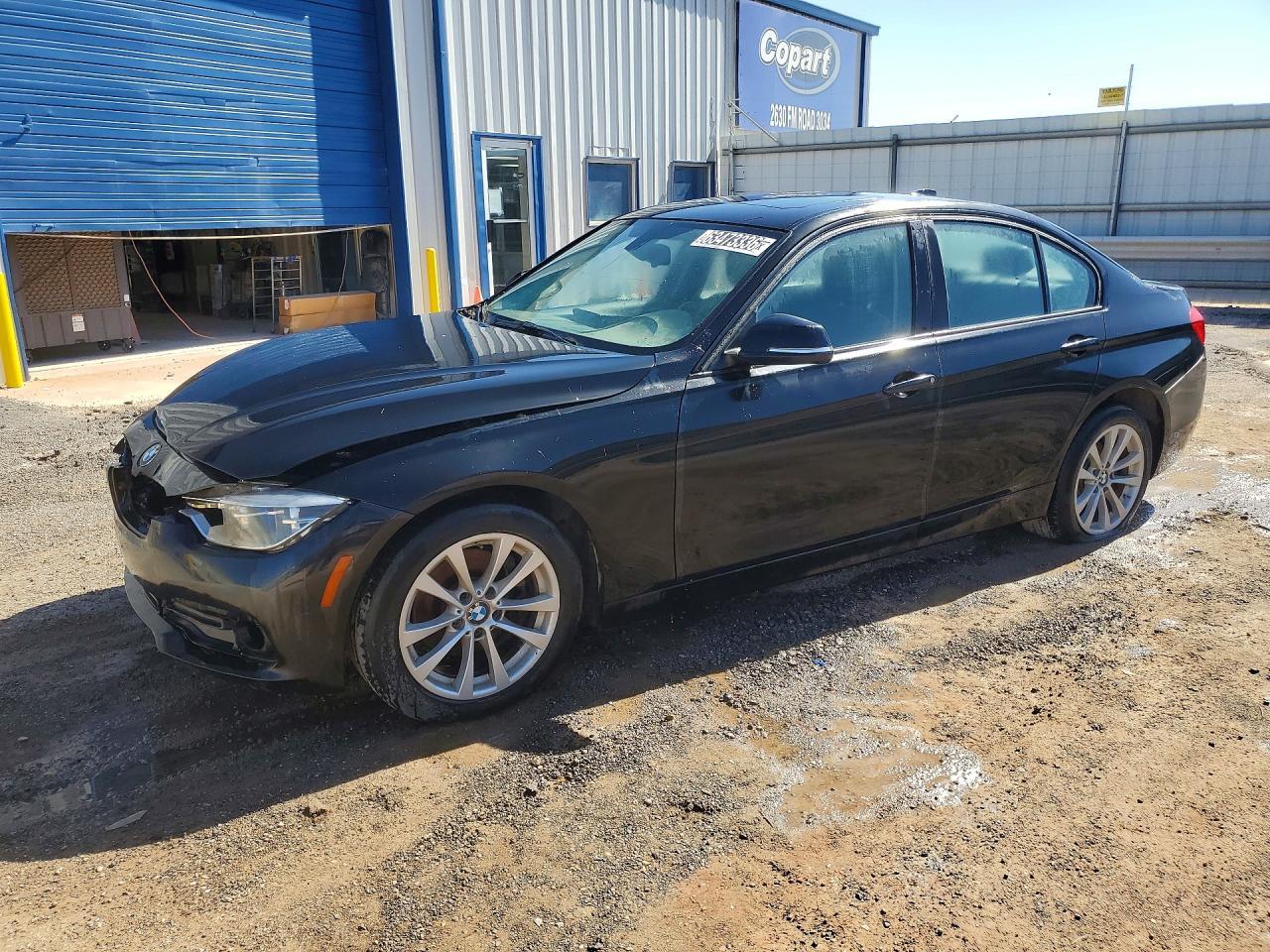 2018 BMW Seria 3 320i - zdjęcie główne