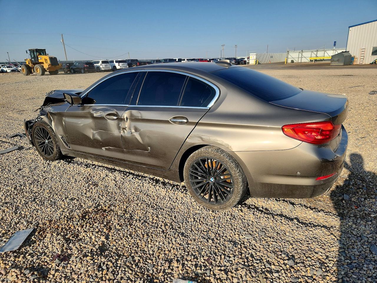 2017 BMW 530 I - zdjęcie 2