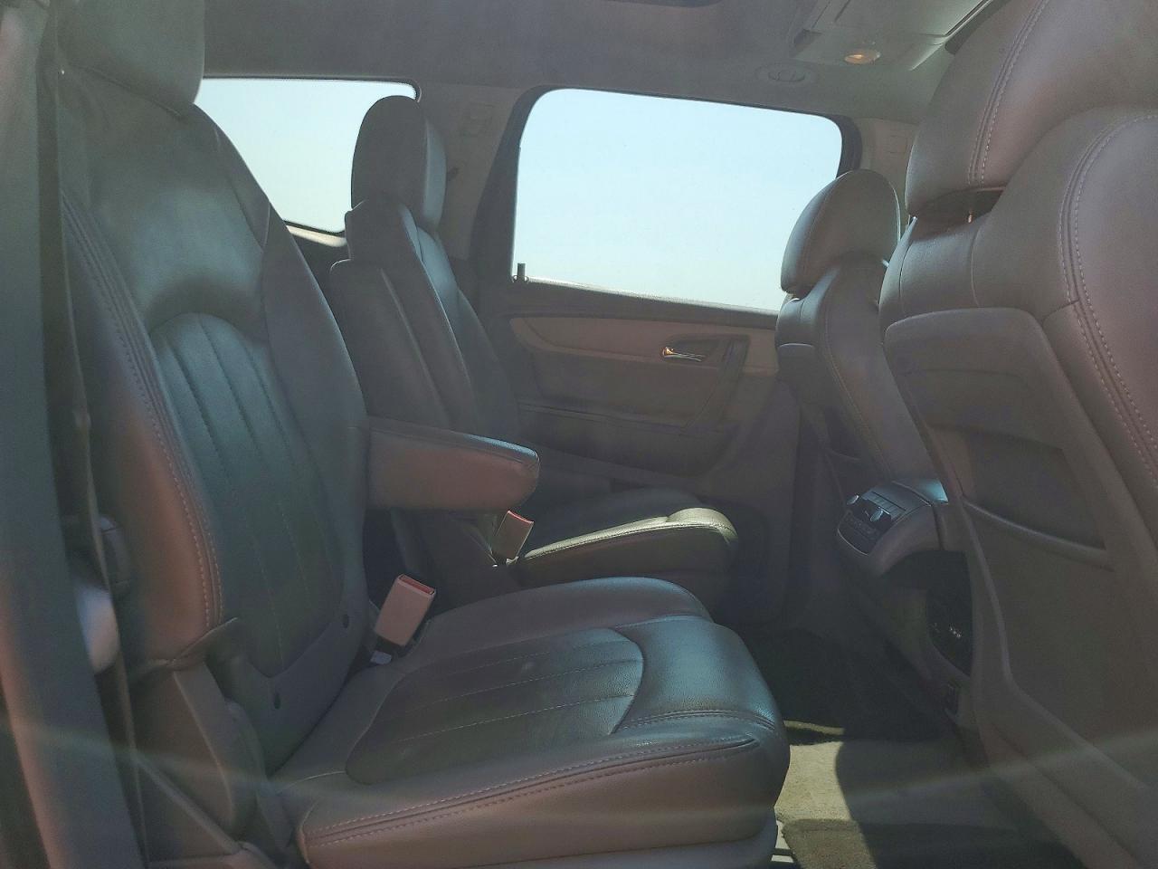 2015 Chevrolet Traverse Lt - zdjęcie 11