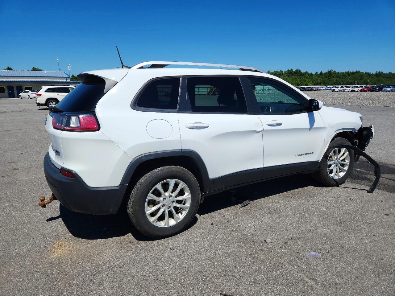 2020 Jeep Cherokee Latitude - zdjęcie 3
