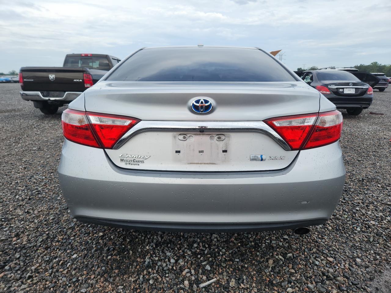 2015 Toyota Camry Hybrid Xle - zdjęcie 6