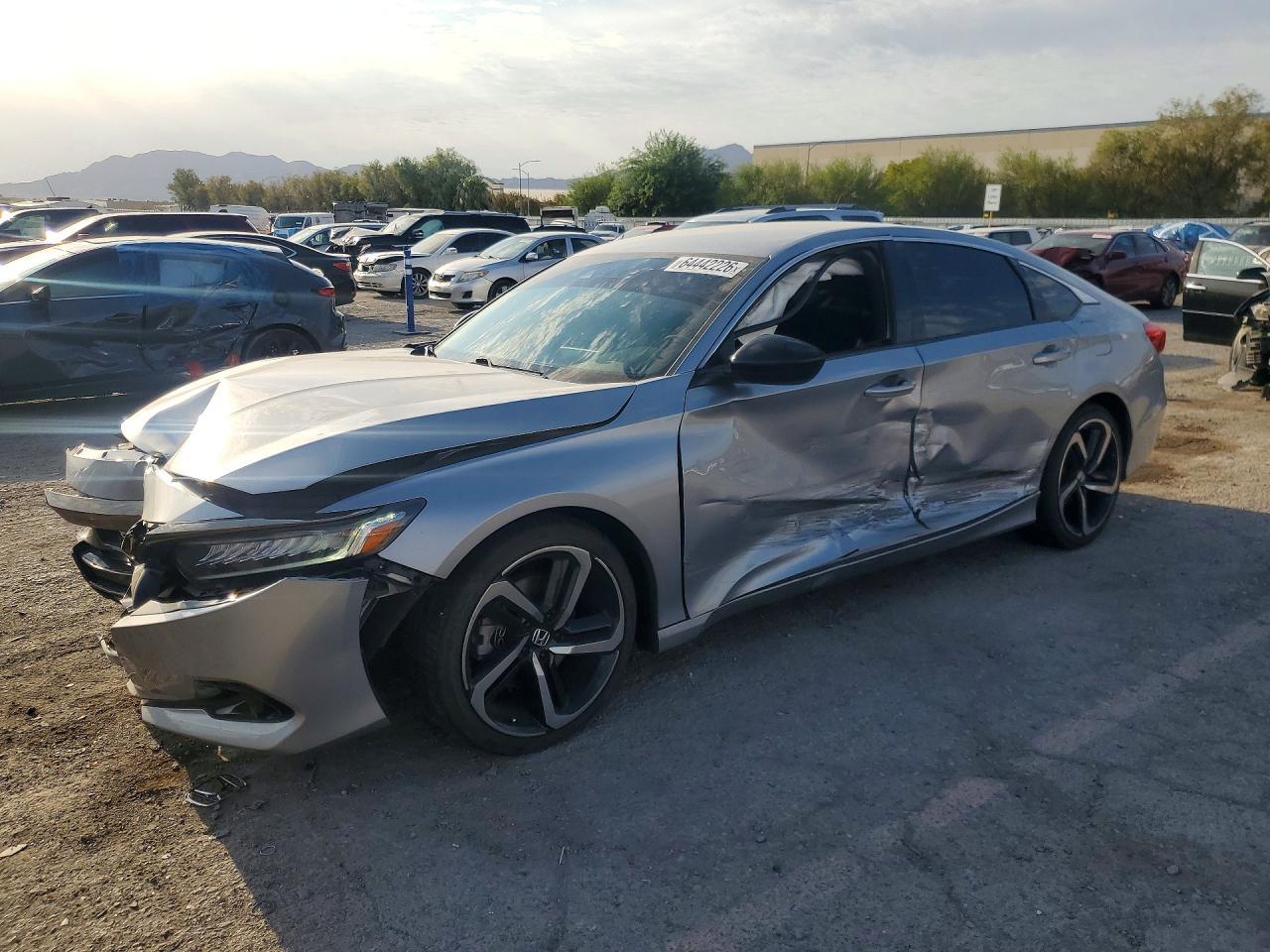 2022 Honda Accord Sport - zdjęcie główne